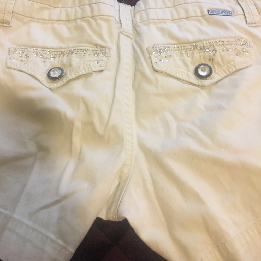 BKE khaki shorts with stones on the picket  cute!!